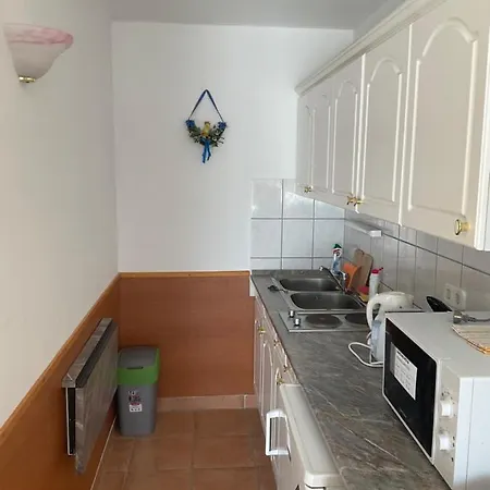 Arany Apartmanhaz Zalagyoengye Apartment Zalakaros