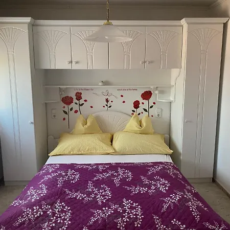 Arany Apartmanhaz Zalagyoengye Apartment