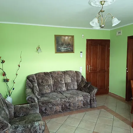 Arany Apartmanhaz Zalagyoengye Appartement
