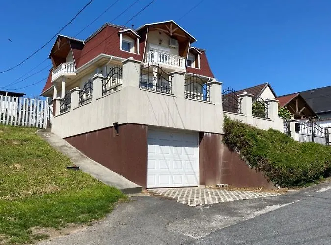 公寓 Arany Apartmanhaz Zalagyoengye *
